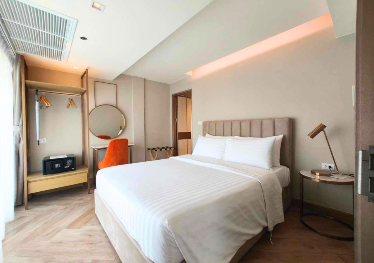 Away Bangkok Riverside Kene Екстер'єр фото